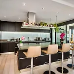 Hotel La Perle Du In By Guestlee *